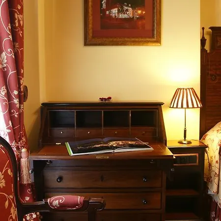 Palace Do Capitao Hotel